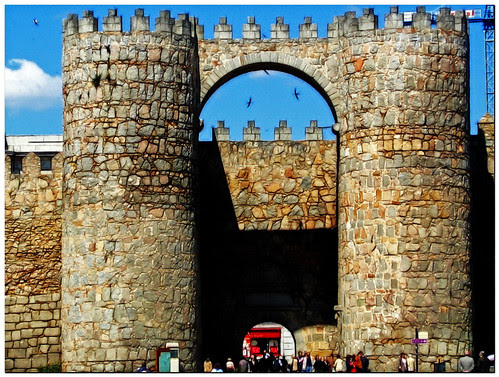 Ávila: puerta del Alcázar