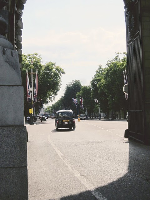 the road to Buckingham palace