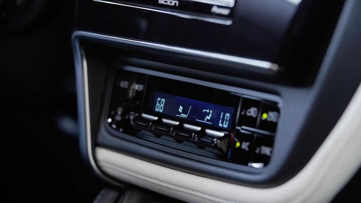 2016 Sion iM Climate Control 01
