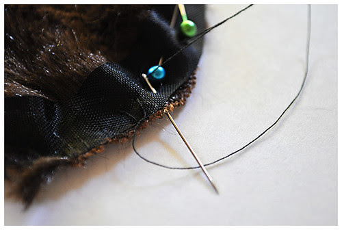 11.17.10 vintage flair: make a faux fur collar!