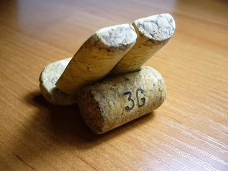 Corks iPhone Stand