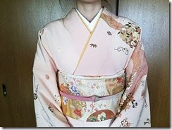 淡いピンクの訪問着に変わり結びを (3)