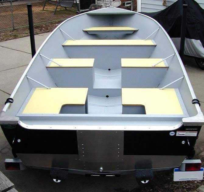 Lund 16 Foot Aluminum Boat