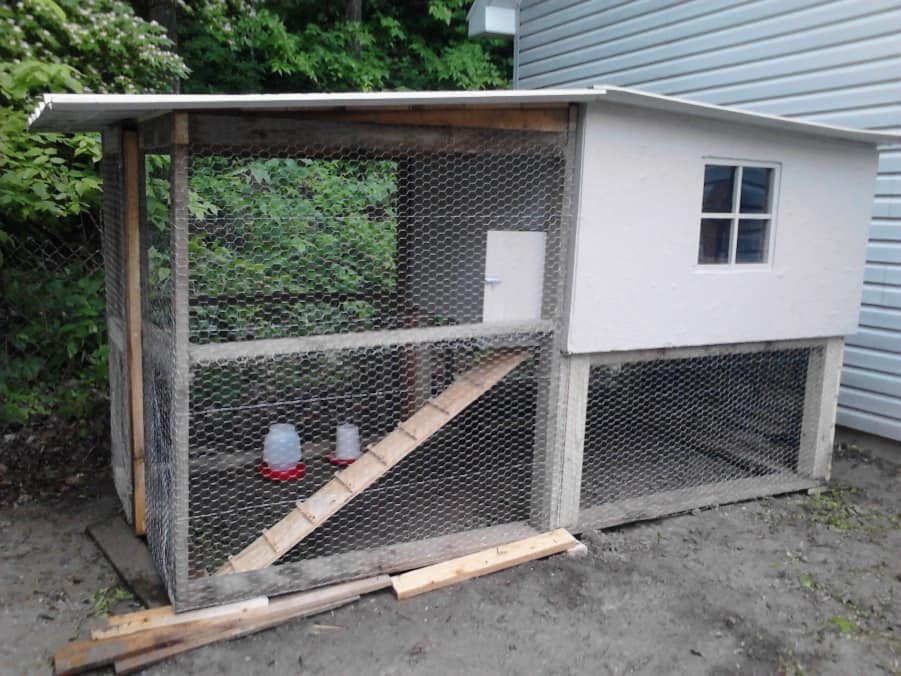 30 Awesome Custom Chicken Coop Ideas and DIY Plans (PHOTOS)