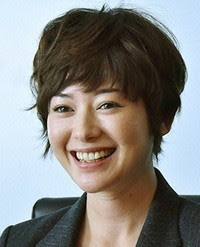 ドラマ 問題のあるレストラン 真木よう子さんの個性的なショートボブヘアスタイル 髪を切りたいと思ったら初めに見るサイト