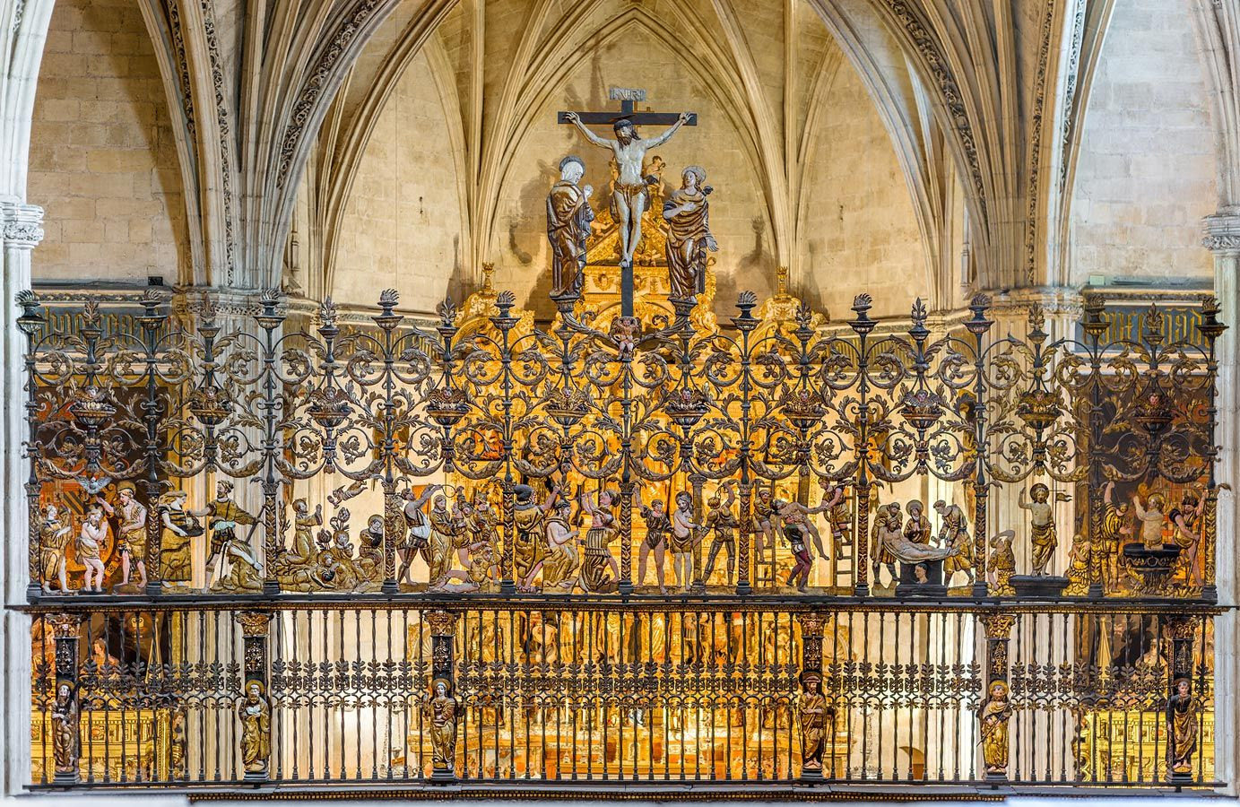 Resultado de imagen de REJAS EN LOS LUGARES RELIGIOSOS