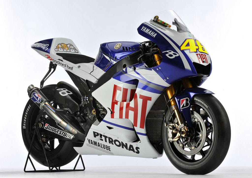 2010 Fiat Yamaha motoGP wallpaper.jpg