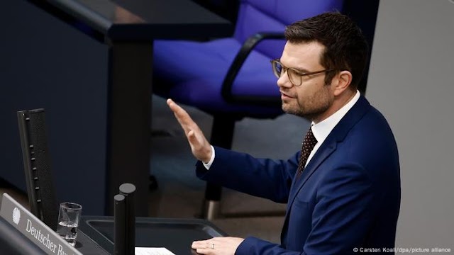 Alemania levanta la prohibición de publicitar el aborto