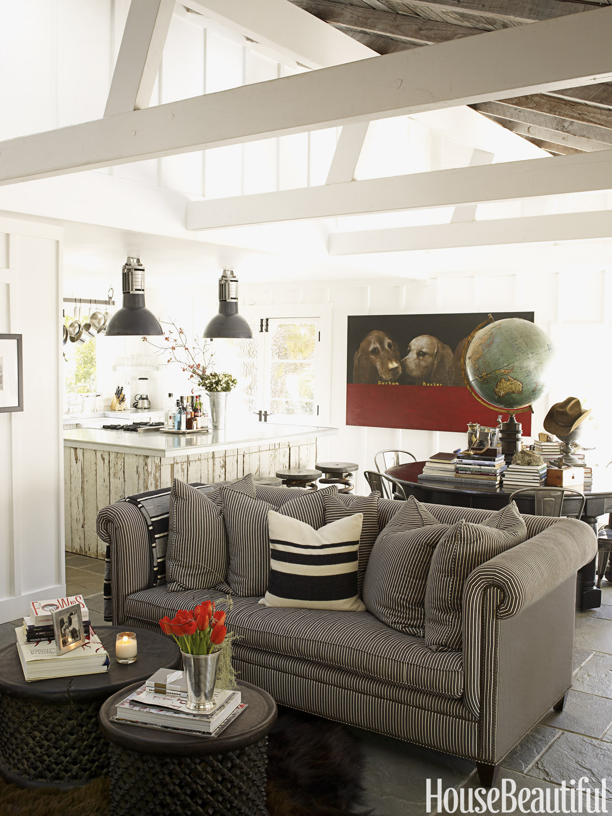 11 Small Living Room Decorating Ideas - How to Arrange a ...