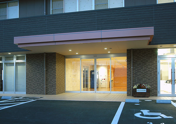 中央子育て支援センター カンガルーのぽっけ 株式会社ニコム