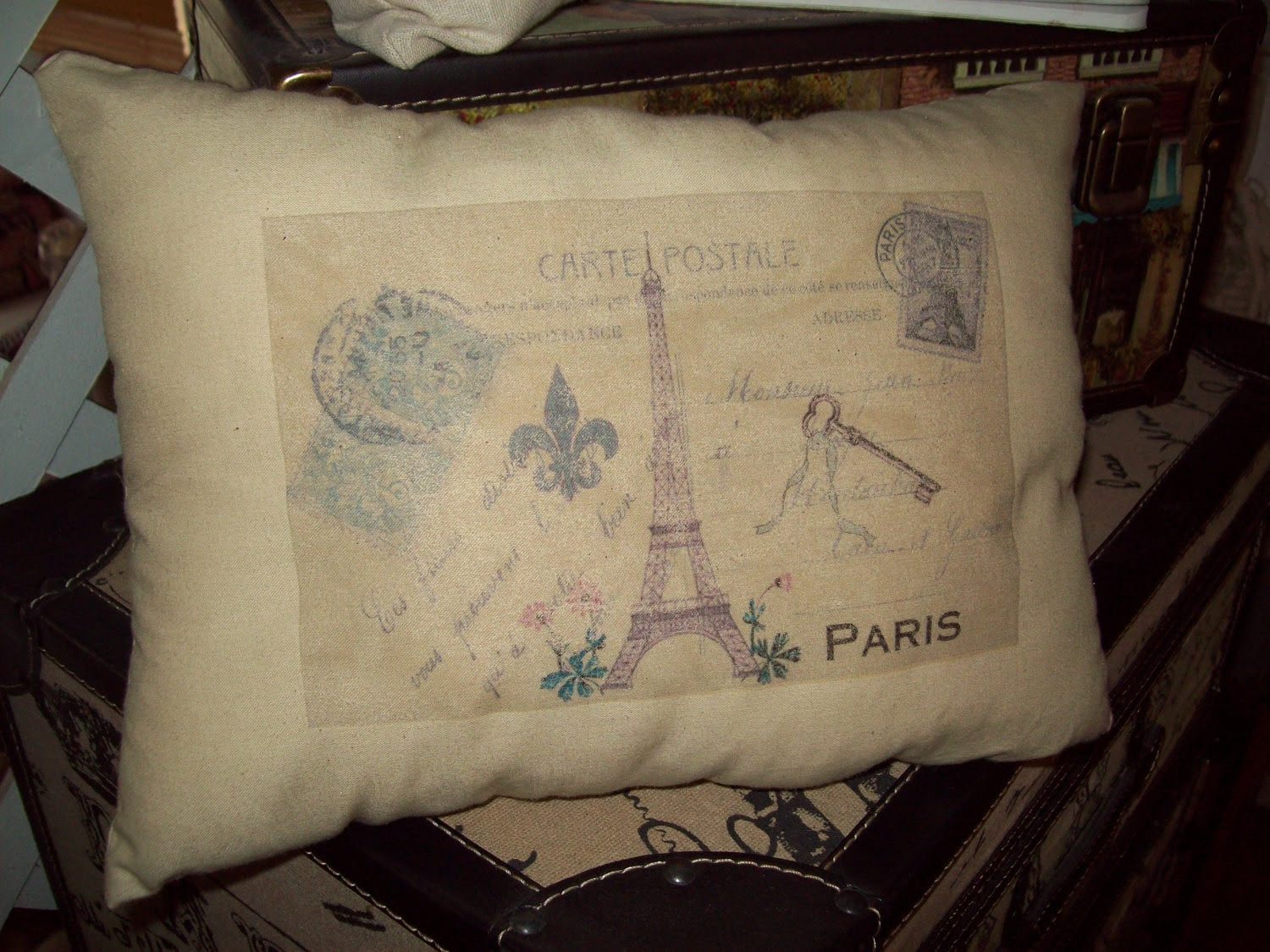 Shabby chic Paris carte postale Eiffel by JulieannasCreations