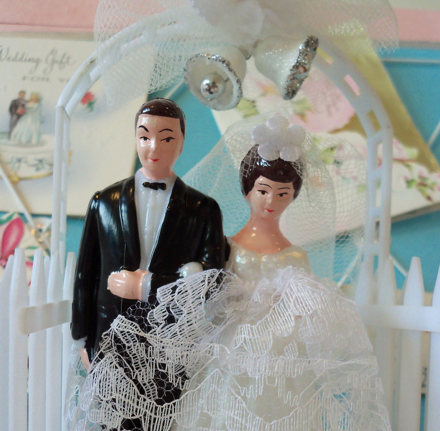 contemporary wedding cake toppers
