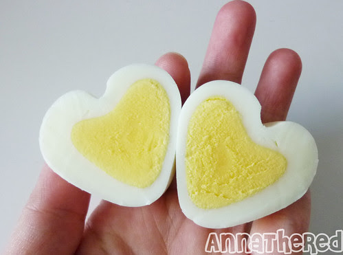 How make a heart shaped egg 