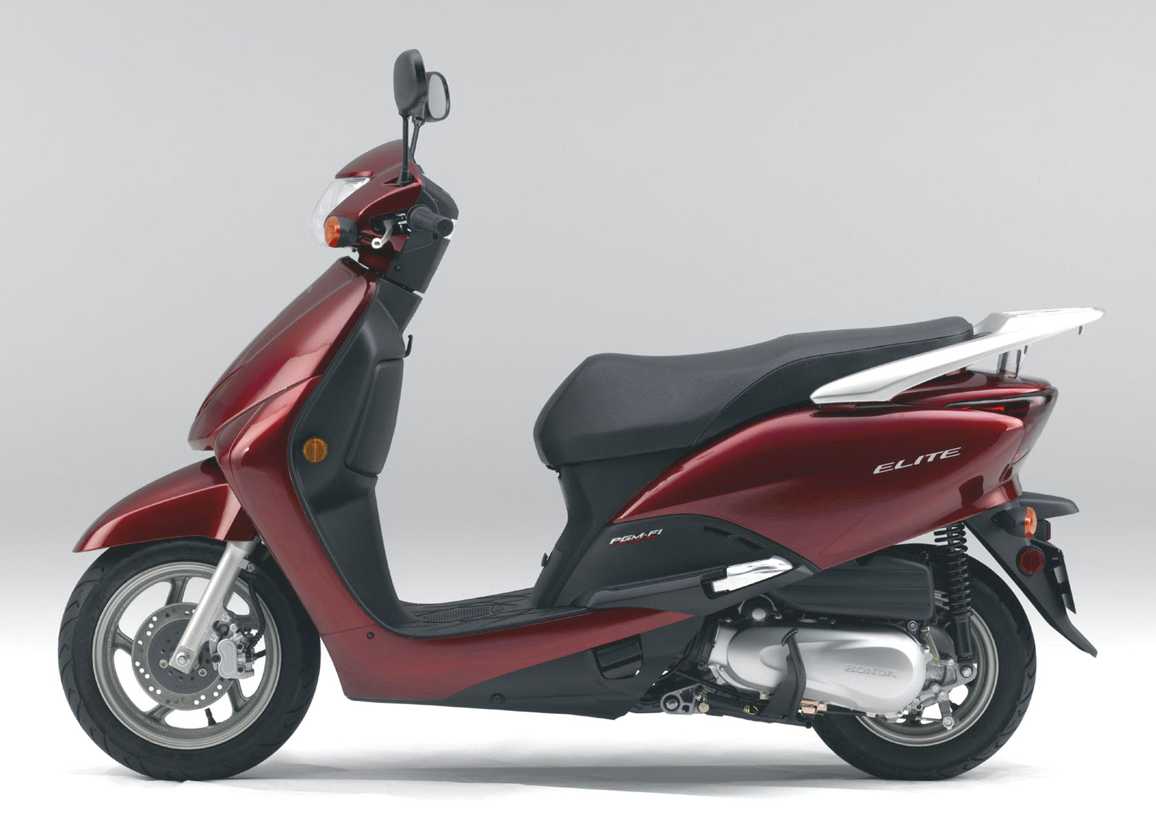 2010 Honda Elite Wallpaper
