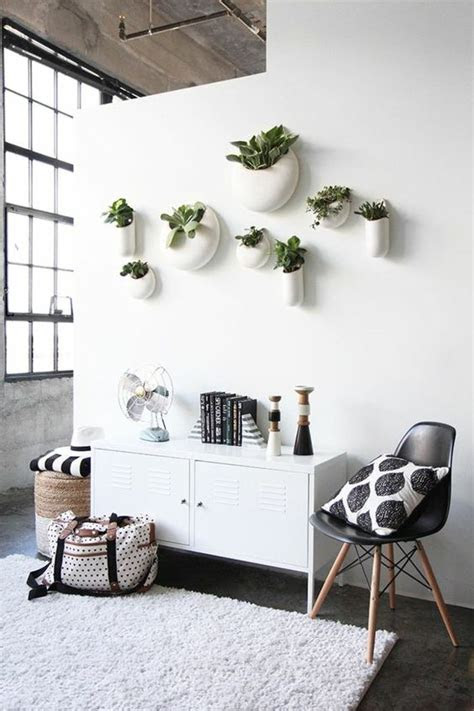 We may earn commission on some of the items you choose to buy. 22 Indoor Plant Displays That Wonât Spoil Interiors