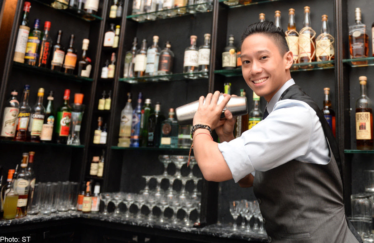 Restaurant Bar staff from Vietnam Restaurant Bar staff from Vietnam
