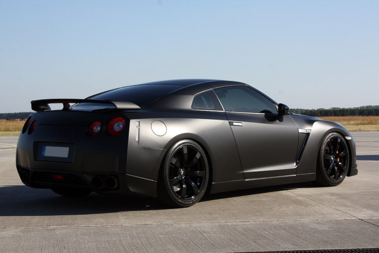 AVUS PERFORMANCE Nissan GT R Black Edition The Batmobile Reloaded