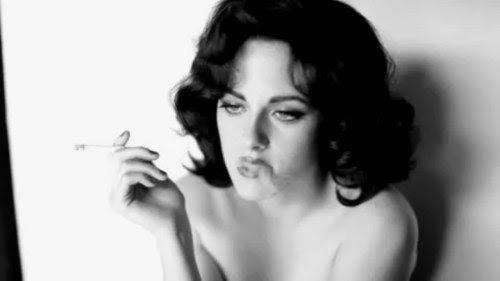 kristen stewart smoking crack. tattoo kristen stewart smoking