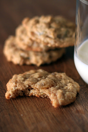 Ginger Oatmeal Raisin Cookies