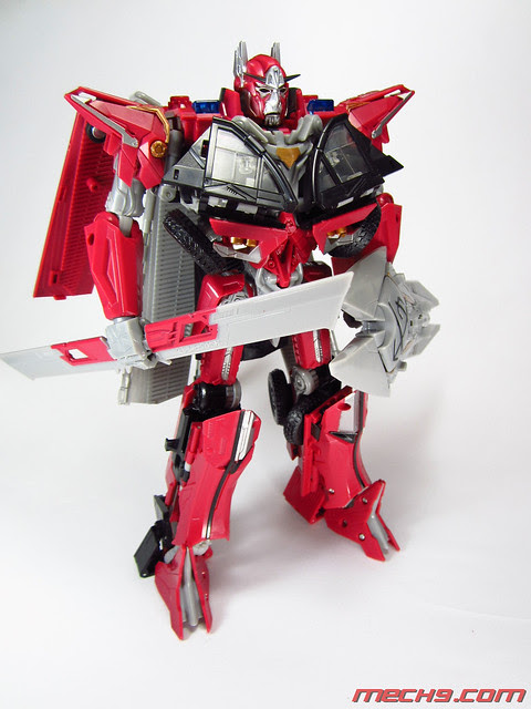 Leader Class Sentinel Prime: Robot Mode