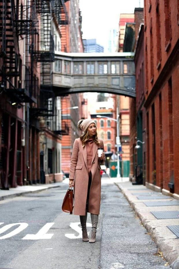 15 Fall to Winter Outfits We Want to Wear Right Now