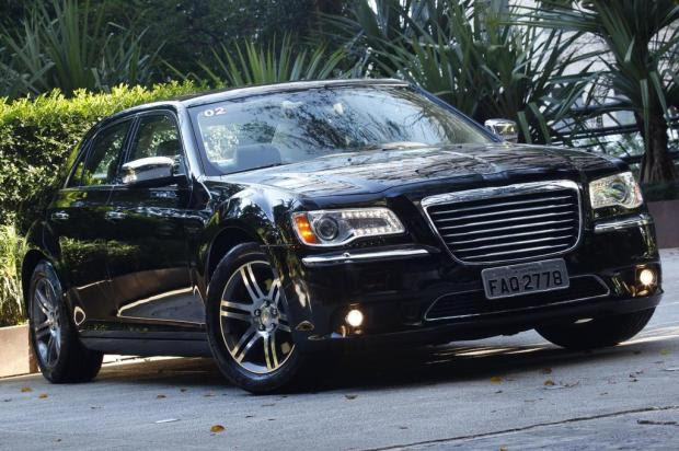 Chrysler traz de volta ao mercado brasileiro sedã 300 C Wander Malagrine/Divulgação/Chrysler