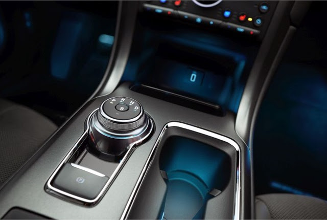 <p><em>Photo of 2017 Fusion Sport cupholder courtesy of Ford.</em></p>