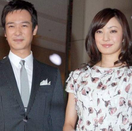 堺雅人菅野美穂新婚蜜月旅行照片遭事务所ng 搜狐娱乐
