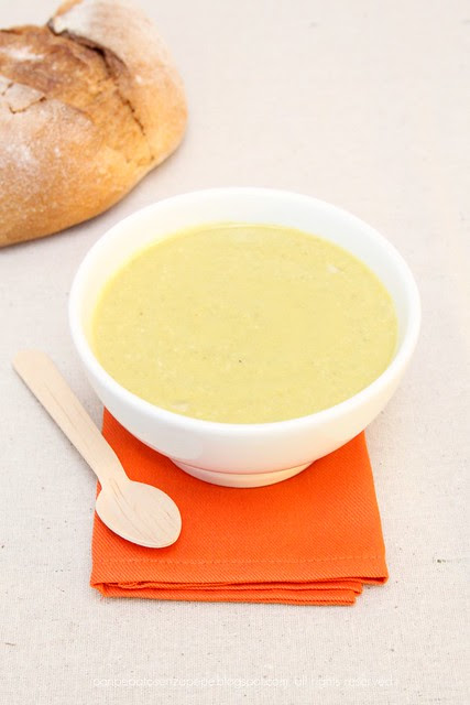 Zuppa di fagiolini e mandorle