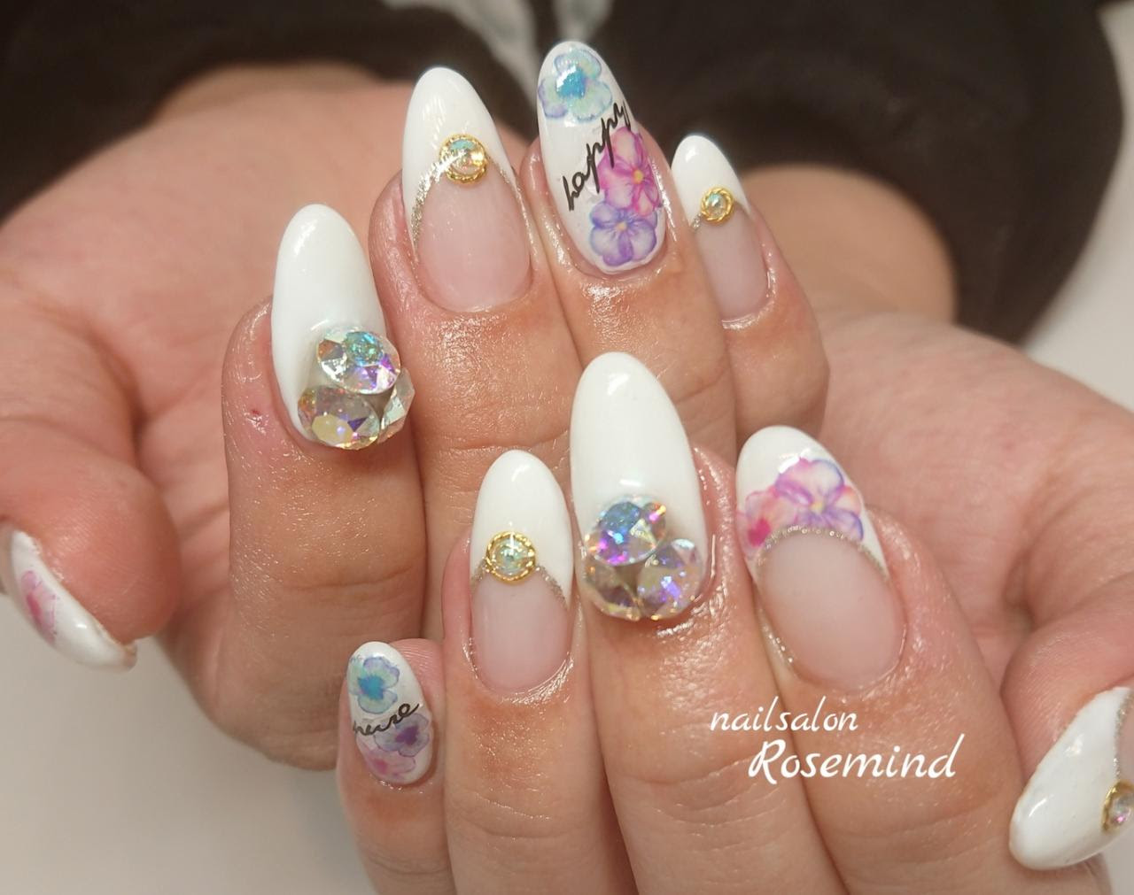 花柄ネイル ジェル 19 春ネイル ホワイトネイル フレンチネイル 阿南市 ネイルサロン Nail Salon Rosemind