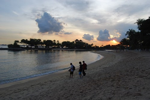 Palawan Beach by spOt_ON