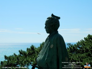 09 龍馬に大接近 より 海を見つめる龍馬の横顔 の壁紙配信 坂本龍馬人物伝