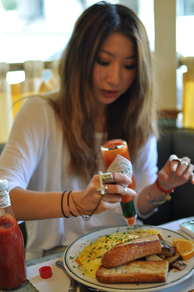 brunch at mama's