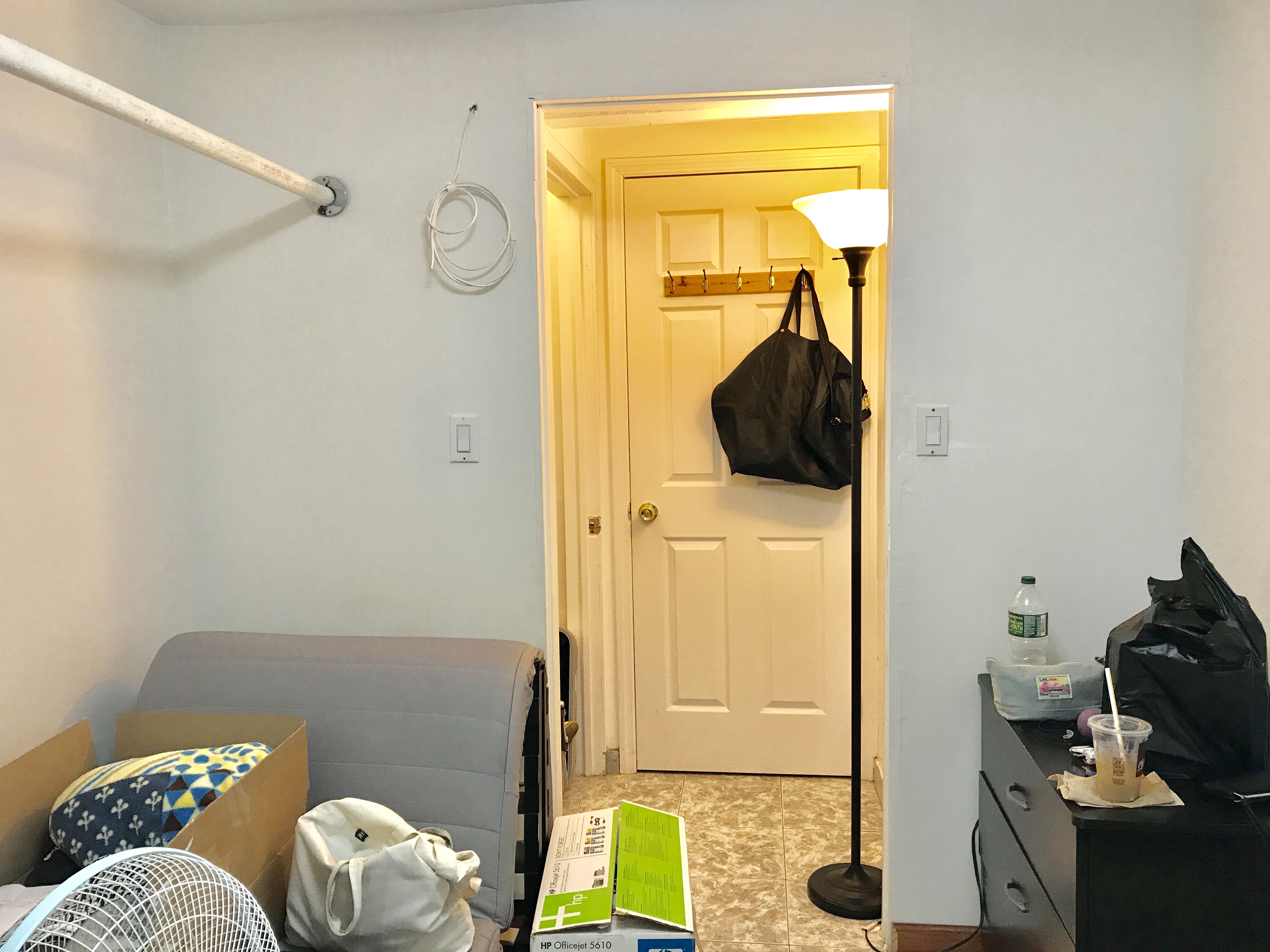 ニューヨークお部屋事情 家賃激安 550ドル の我が家を公開 安い部屋の注意点 Akkop Net 海外生活 乗り物 コスメ