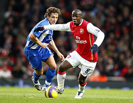 http://img.dailymail.co.uk/i/pix/2007/12_04/Diarra2711PA_468x363.jpg