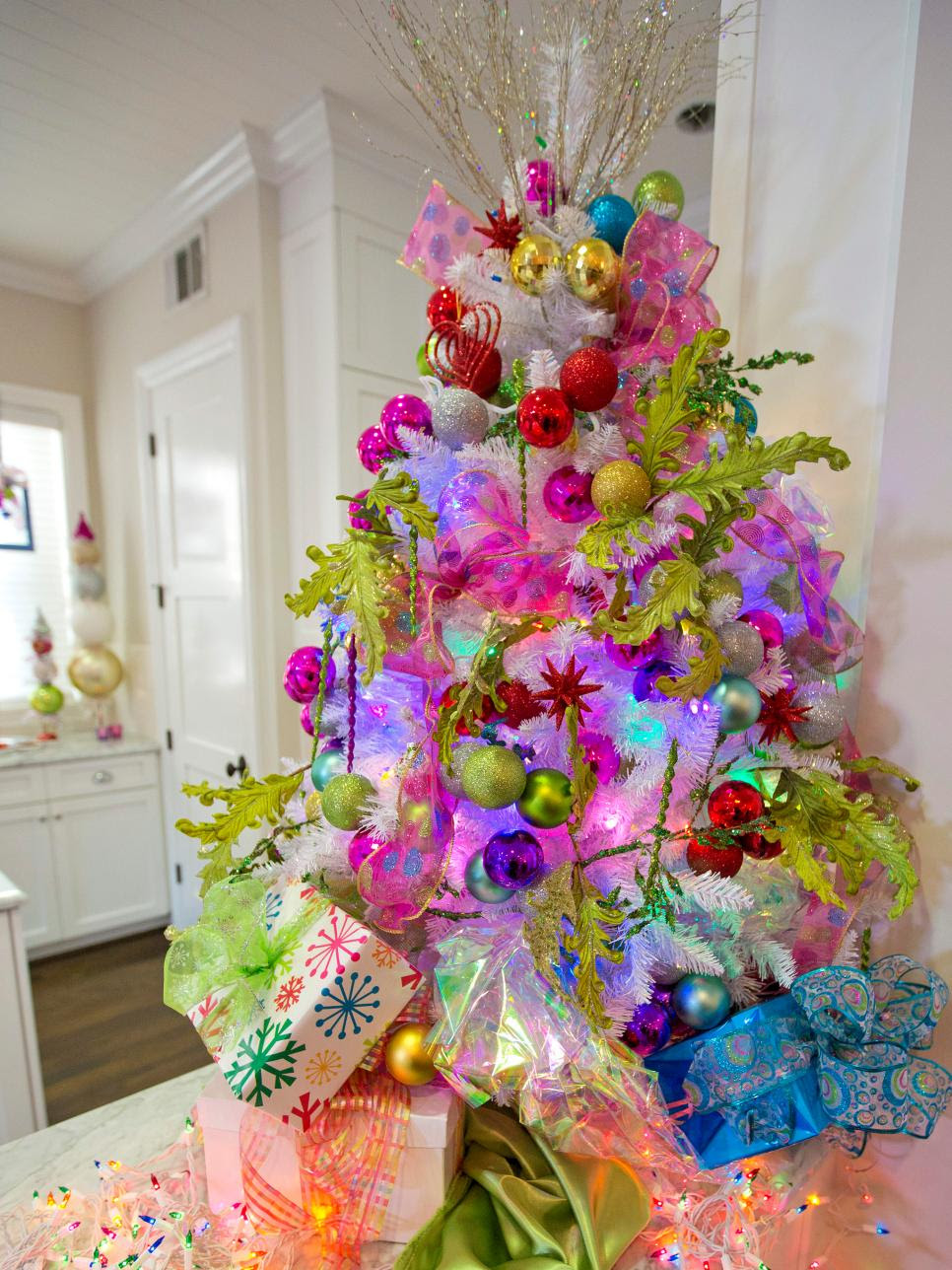 Most Gorgeous Christmas Tree Decorating Ideas For 2016  Festival Around the World