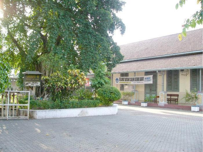 SMA Negeri 6 Surabaya - Surabaya