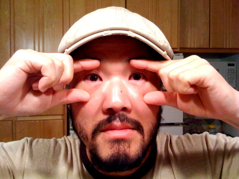 slant eyes