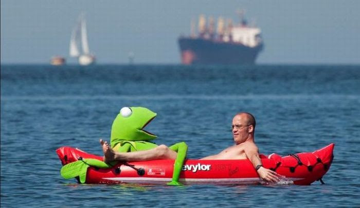 Extremely Hot Summer Around the World (77 pics)