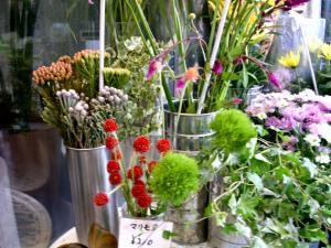 ストッカーの中 花屋ブログ 大阪府大阪市中央区の花屋 大阪園芸社 にフラワーギフトはお任せください 当店は 安心と信頼の花キューピット加盟店です 花キューピットタウン