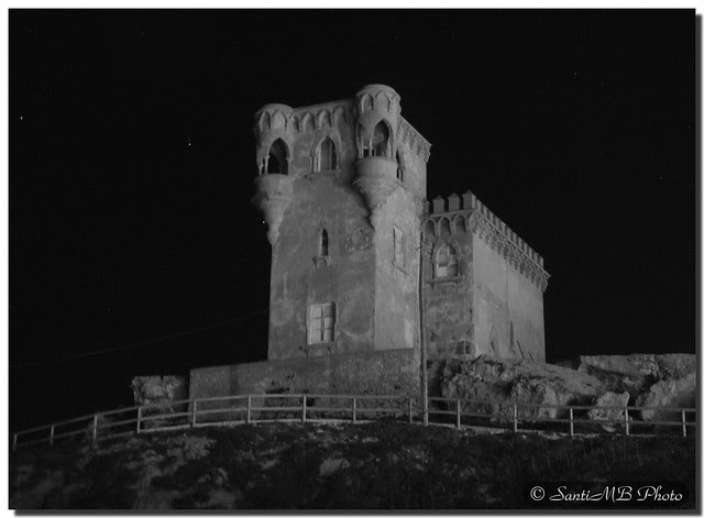 Ghostly / Fantasmagorico by . SantiMB .