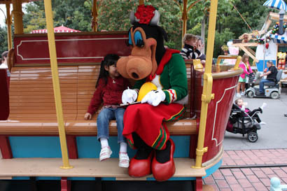 着ぐるみディズニーキャラがしゃべった カリフォルニア日記