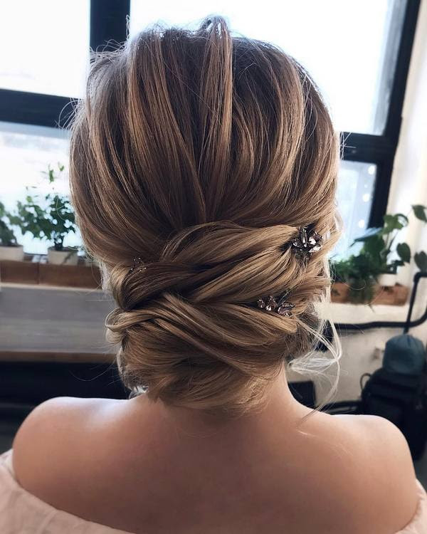 Top 20 Long Wedding Hairstyles and Updos for 2018  Deer 