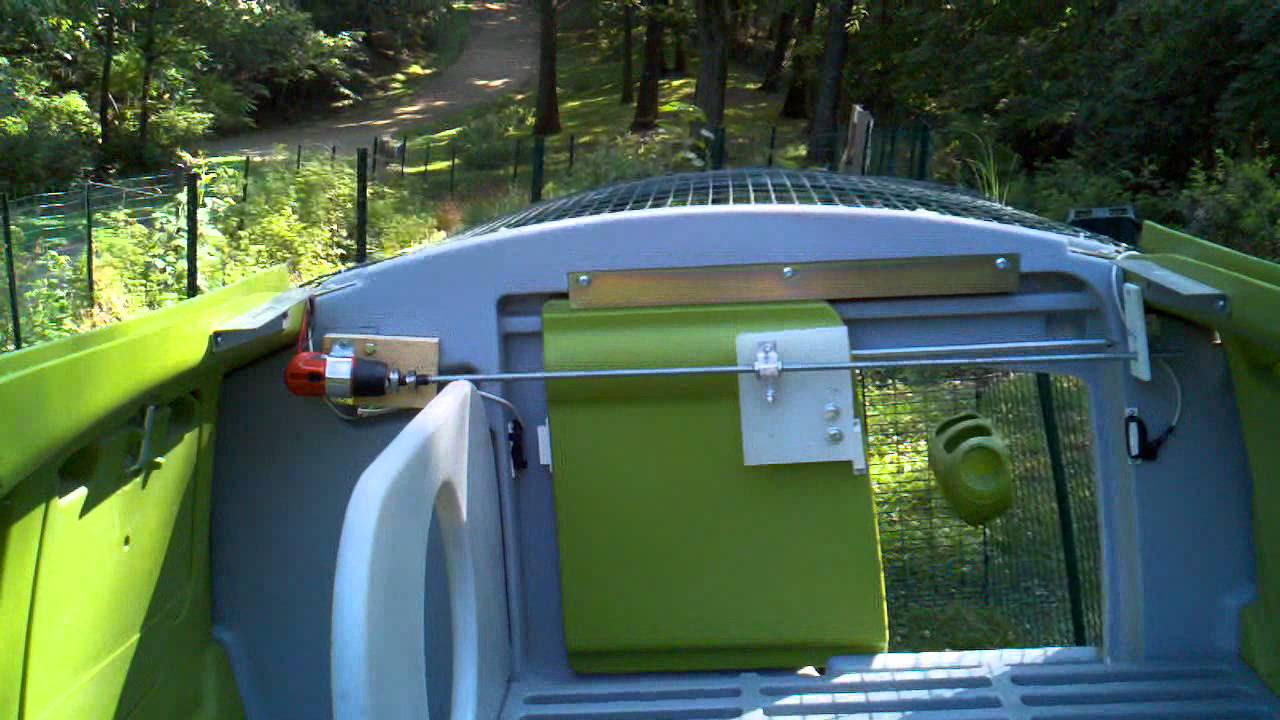 DIY Eglu Chicken Coop Automatic door opener/closer - YouTube