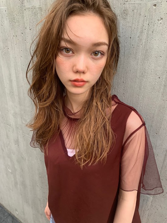 大人かわいい外国人風小顔レイヤースタイル Rima 表参道 青山の美容室