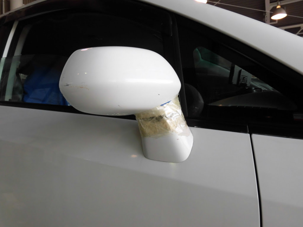 フィット ドアミラー 交換修理の料金比較と写真 車のキズ ヘコミ修理例 料金比較と写真