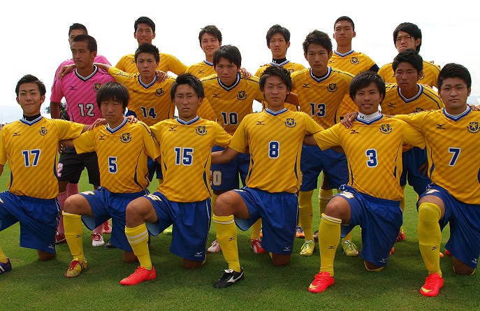 ８ ２ 全国高校総体１回戦 韮崎市御勅使サッカー場