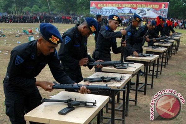 Lulusan Siswa Bintara Brimob - Foto ANTARA News
