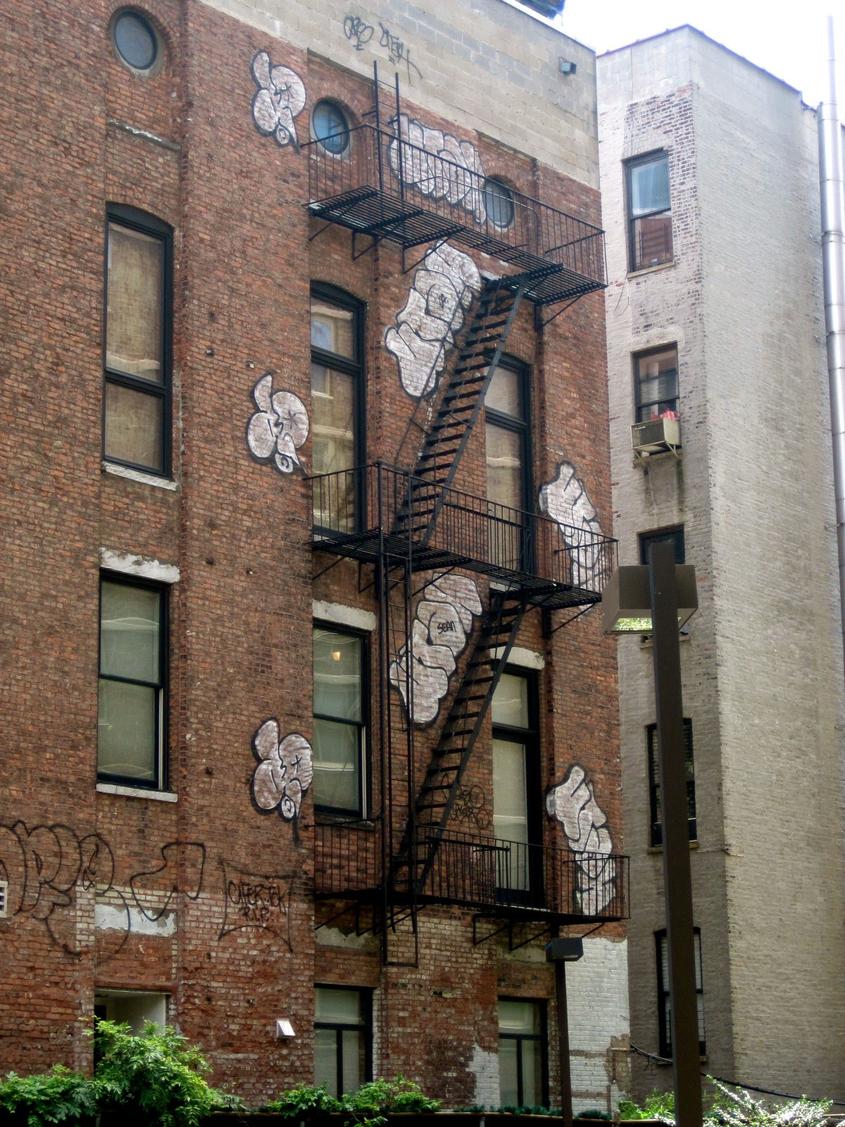 http://25.media.tumblr.com/tumblr_mbgb4z7TfL1qknz8ho1_1280.jpg