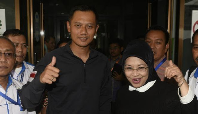 Pilgub DKI 2017, Agus Yudhoyono Bilang 'Ganteng' Saja TIdak Cukup untuk Jadi Gubernur HorasSumutNews.com - Berita Terkini Terbaru Hari Ini - Agus Harimurti Yudhoyono sepakat bahwa ganteng saja tidak cukup untuk menjadi gubernur. Agus sepakat bahwa untuk menjadi Gubernur DKI juga dibutuhkan seseorang yang mempunyai kinerja dan kemampuan yang mumpuni karena akan memimpin ibu kota negara. Metro Jakarta, Politik, 